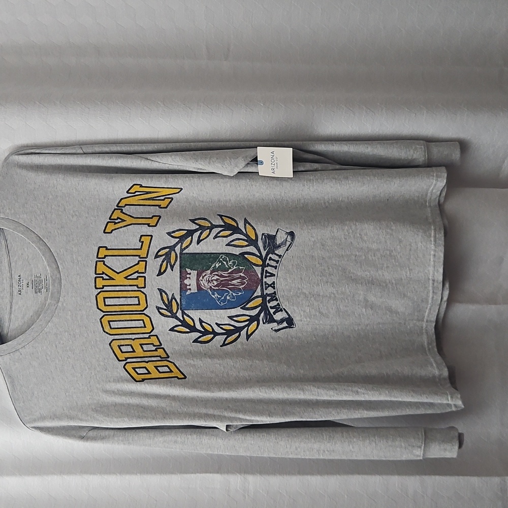 Arizona Jean Company Gray Brooklyn Crest Long Sleeve Tee